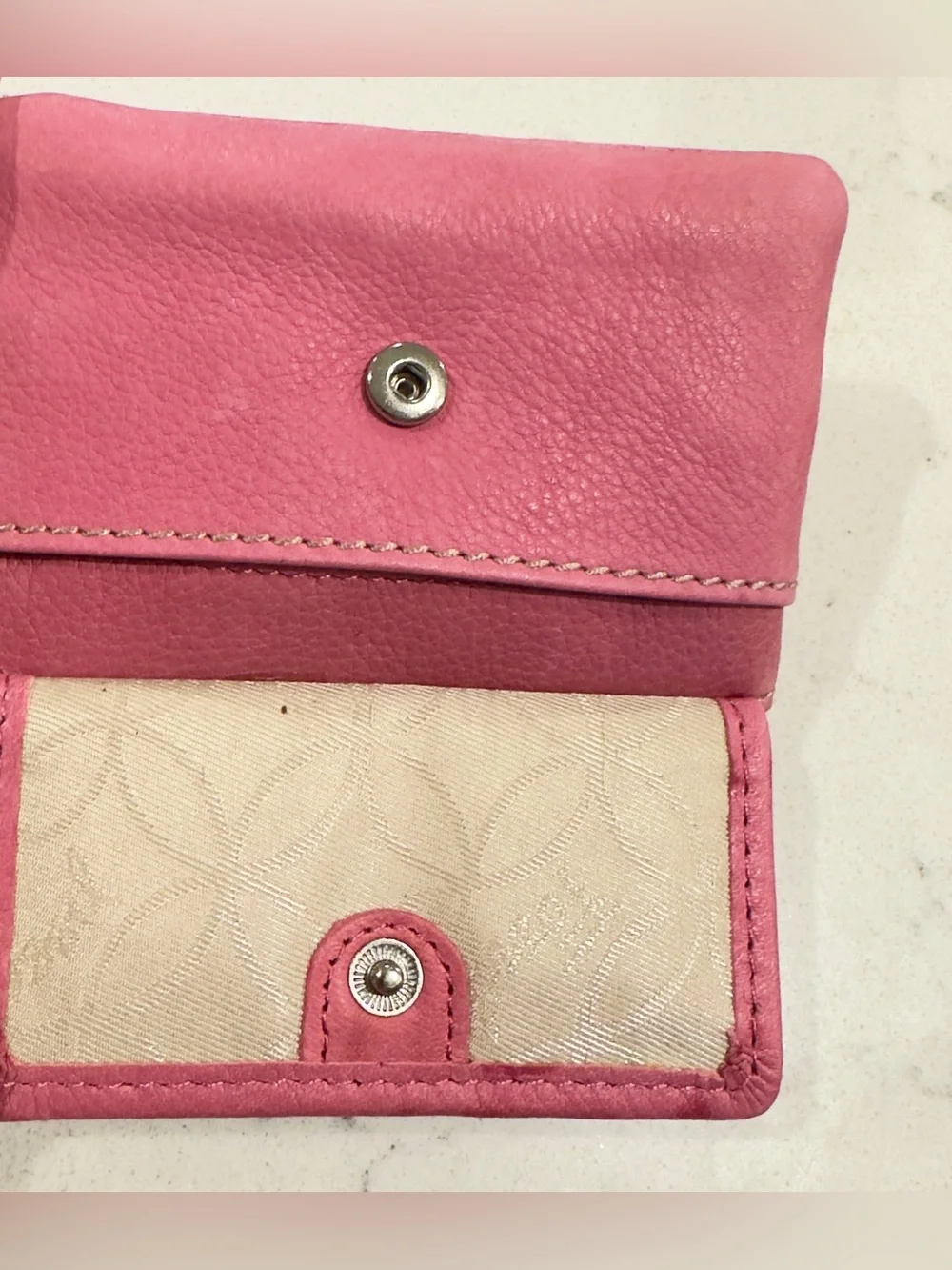 Vintage Fossil Pink Genuine Leather Card Holder Coin Pouch Keychain